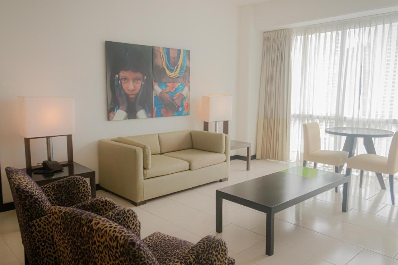 Decapolis Hotel פנמה סיטי מראה חיצוני תמונה Living room