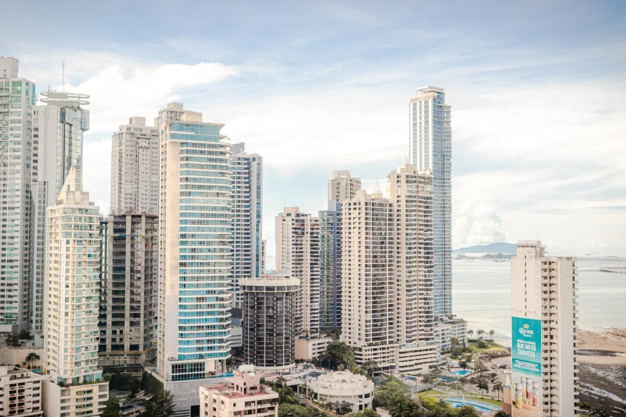 Decapolis Hotel פנמה סיטי מראה חיצוני תמונה Panama City skyline