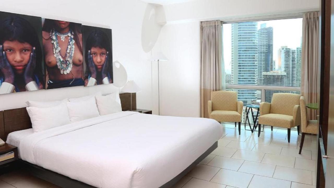 Decapolis Hotel פנמה סיטי מראה חיצוני תמונה A room at the hotel