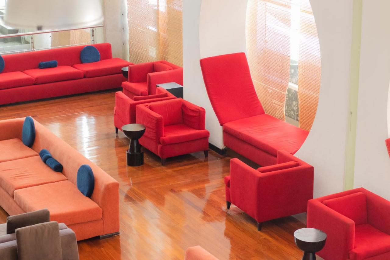 Decapolis Hotel פנמה סיטי מראה חיצוני תמונה The lounge at the airport