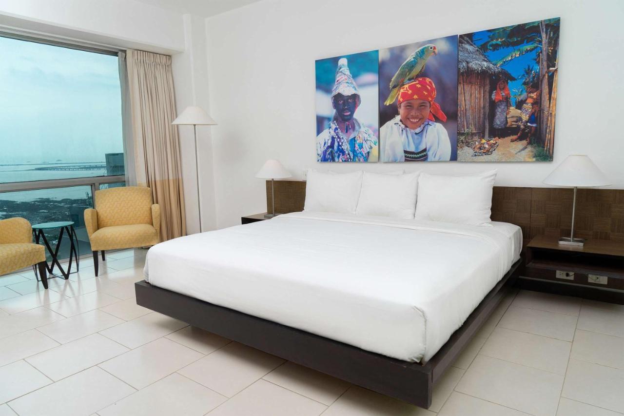 Decapolis Hotel פנמה סיטי מראה חיצוני תמונה A bedroom at the hotel